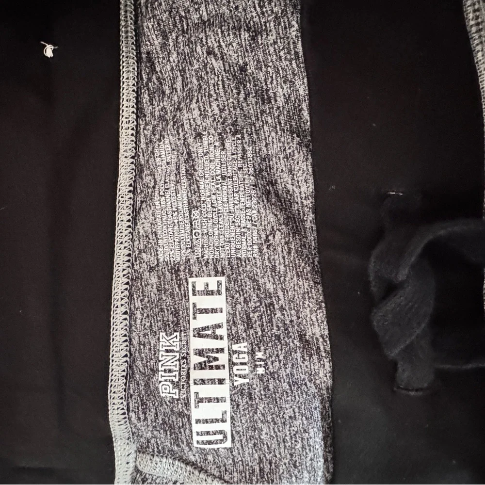 PINK Victoria's Secret Gray and Black Jogger Sweatpants dance pants sz M pockets